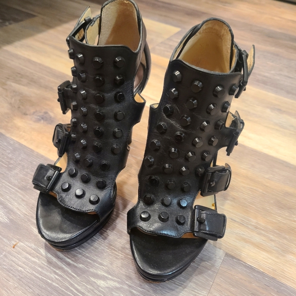 Blacke Leather Studded Heels - Picture 3 of 6